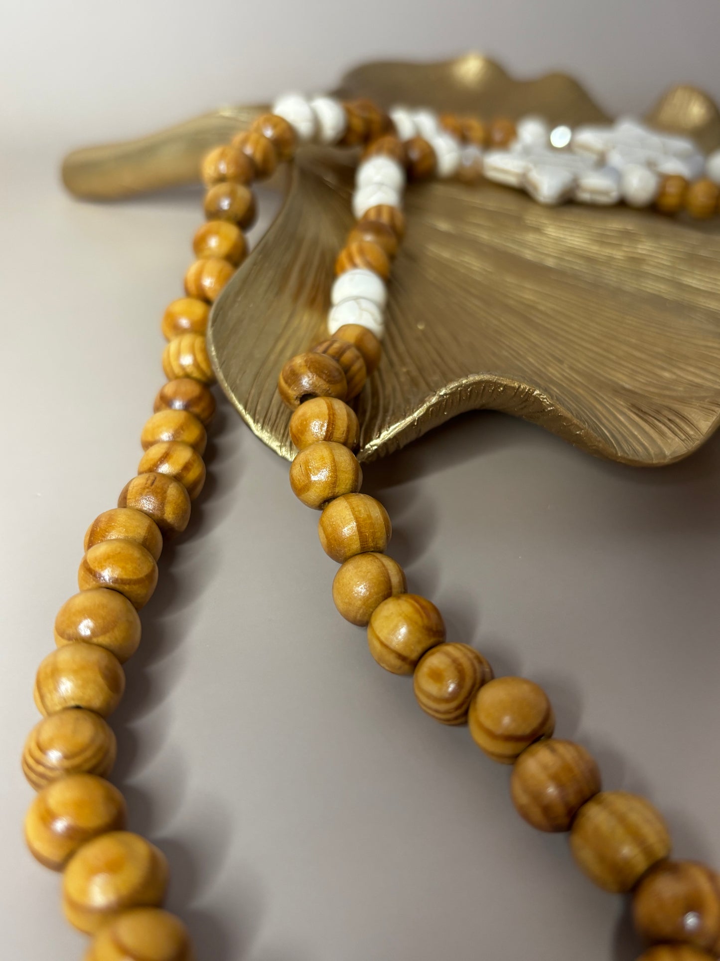 Star Wood Necklace - White, Beige and Wood