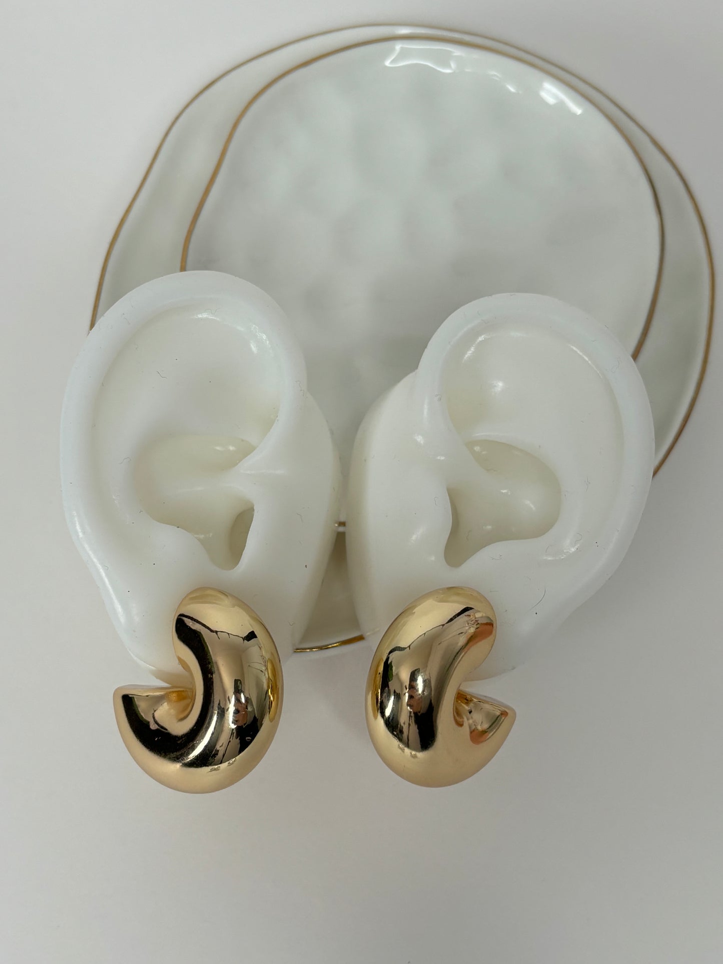 C Elegance Earrings - Alloy - C shape - Hoop Style - Silver