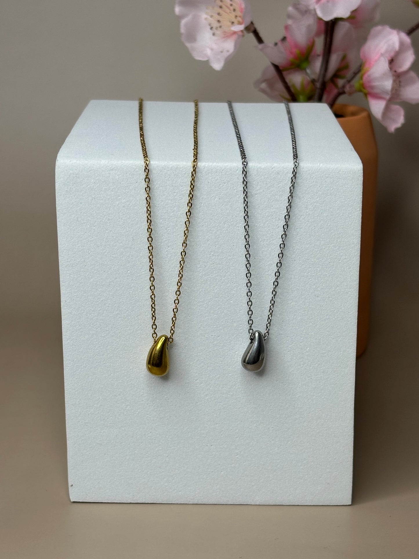 Drop Necklace