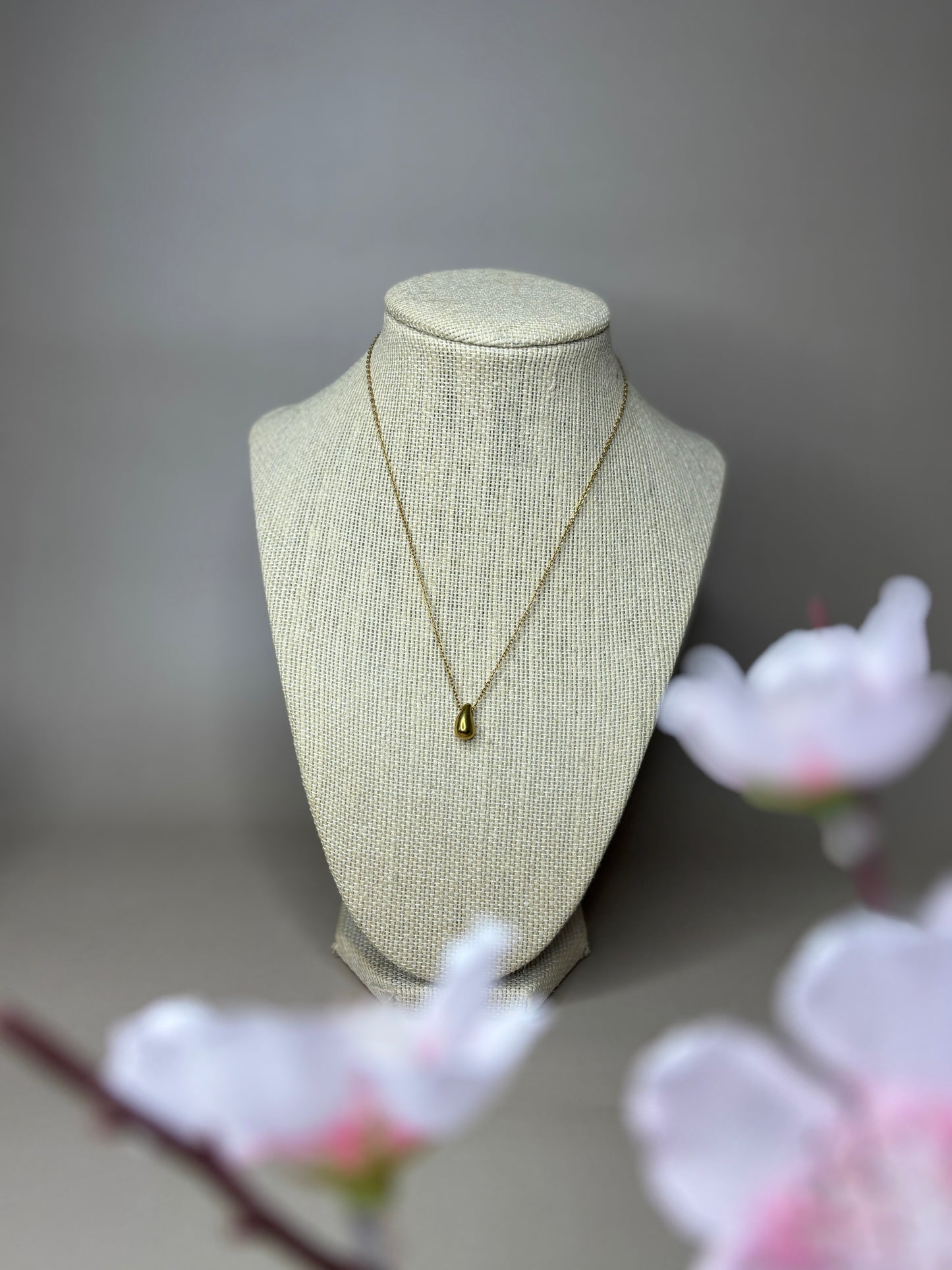 Drop Necklace
