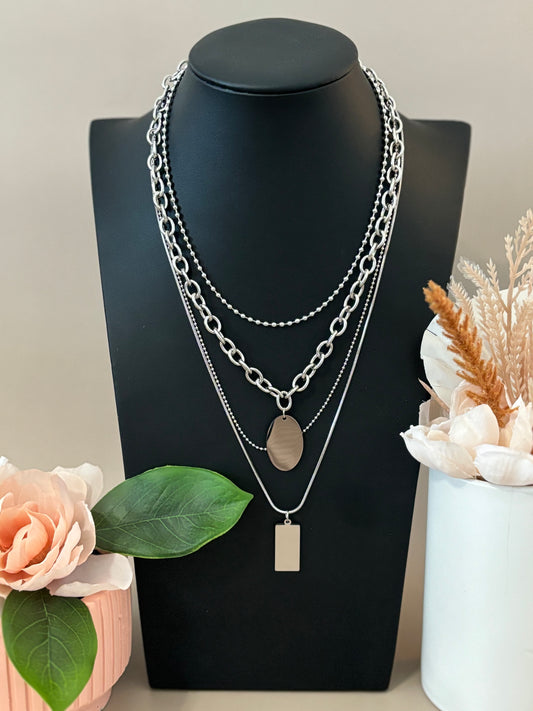 Antique Vogue Necklace