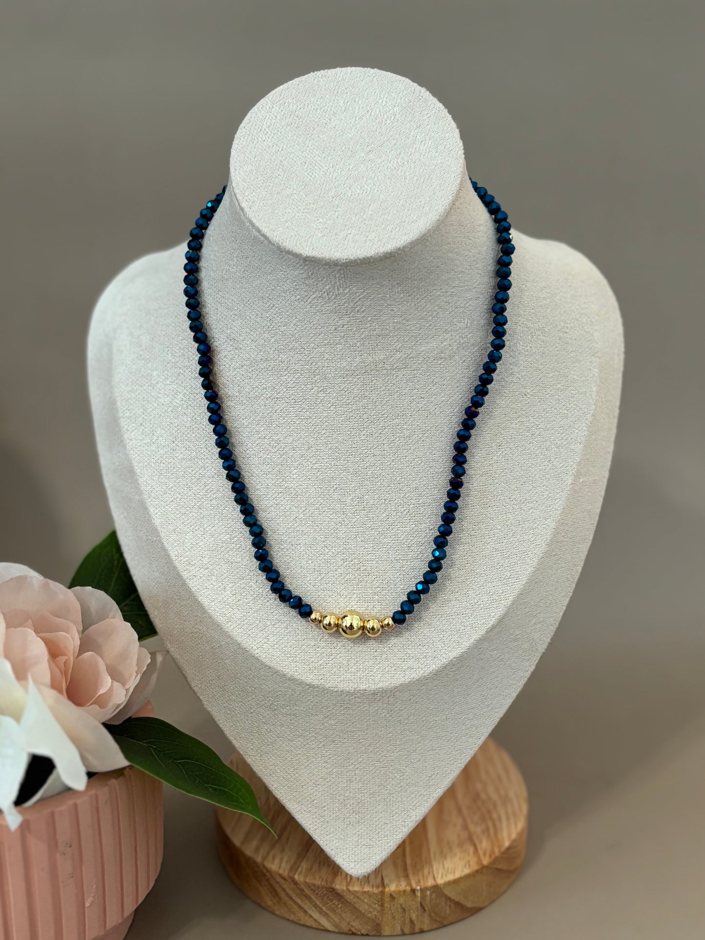 Rani Necklace | Crystal and Stainless Steel | Color necklaces