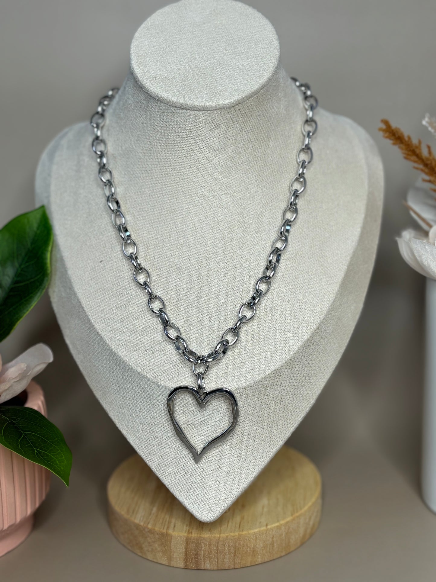 Me Amo Necklace