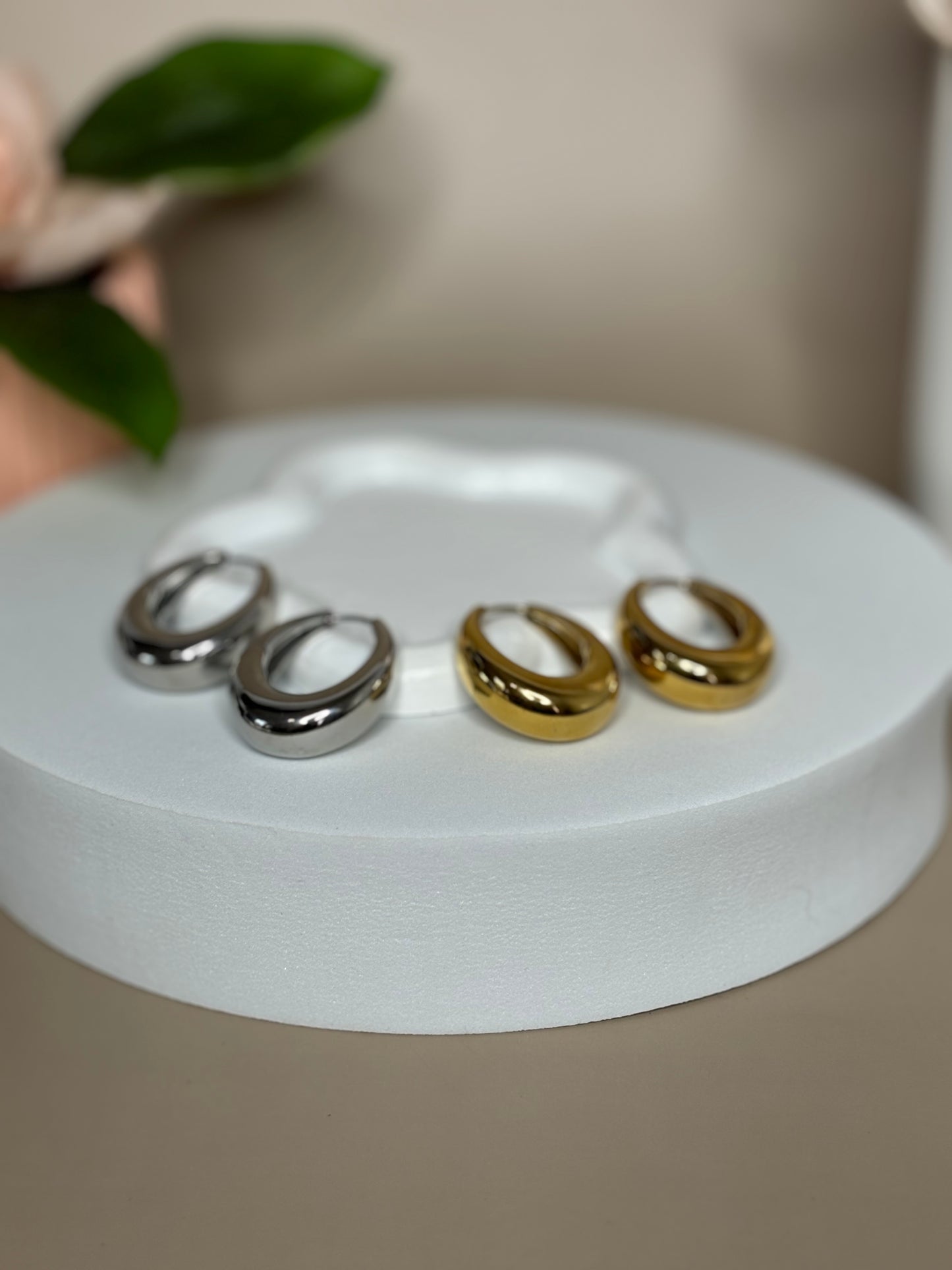 Hollow Earrings - Stainless Steel & 18K Gold Plated - Hoop Style - Gold & Silver