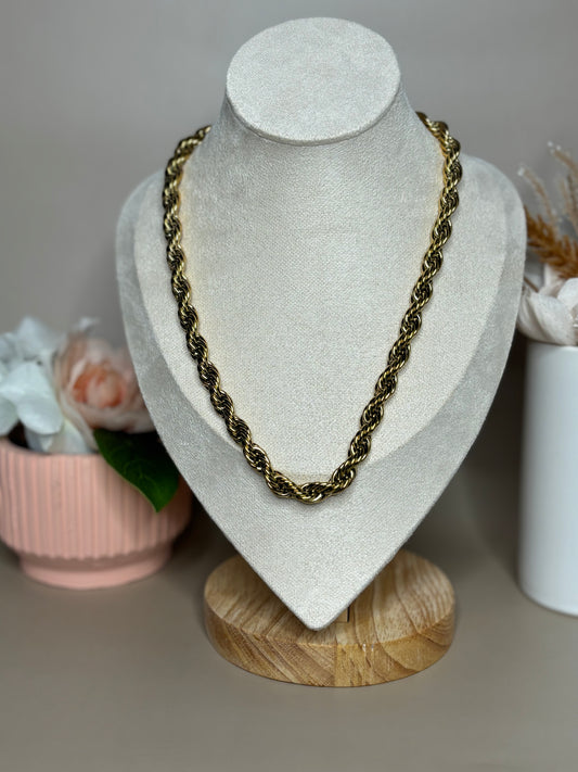 Golden Twist Necklace