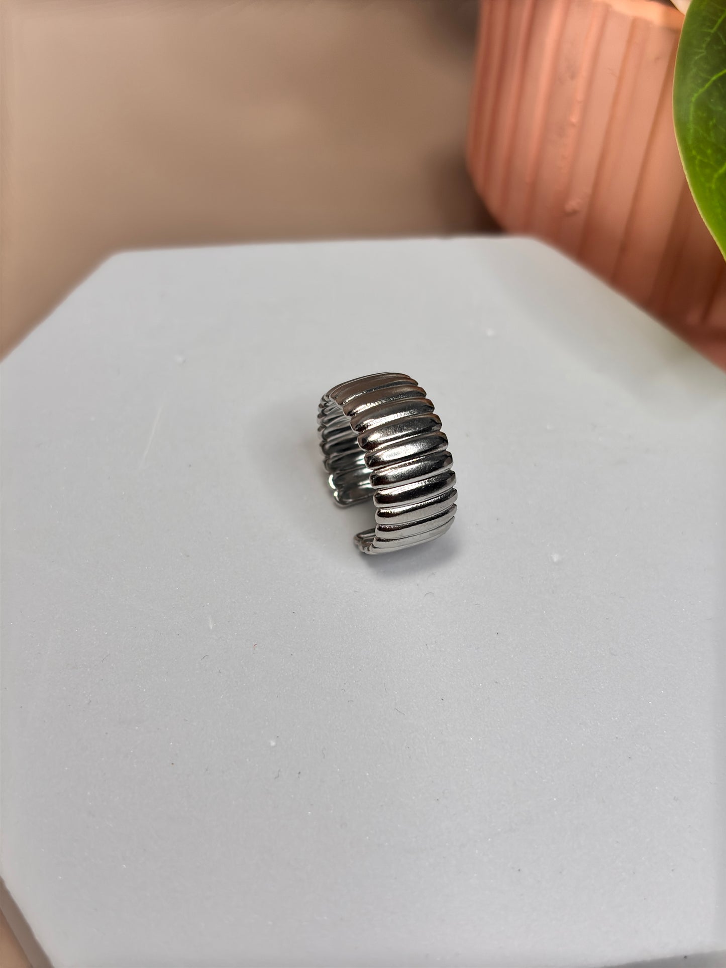 Linear Bliss Ring