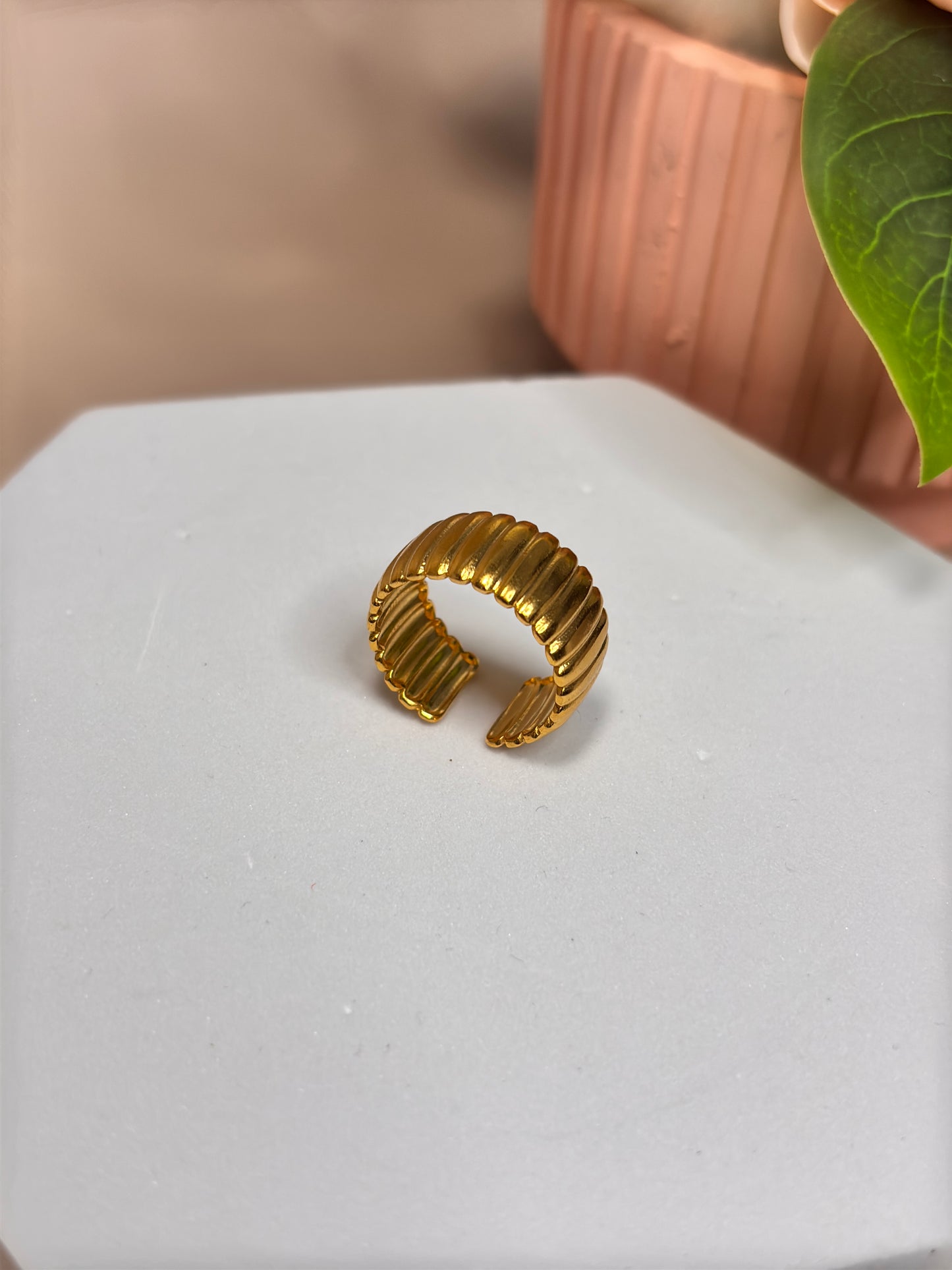 Linear Bliss Ring