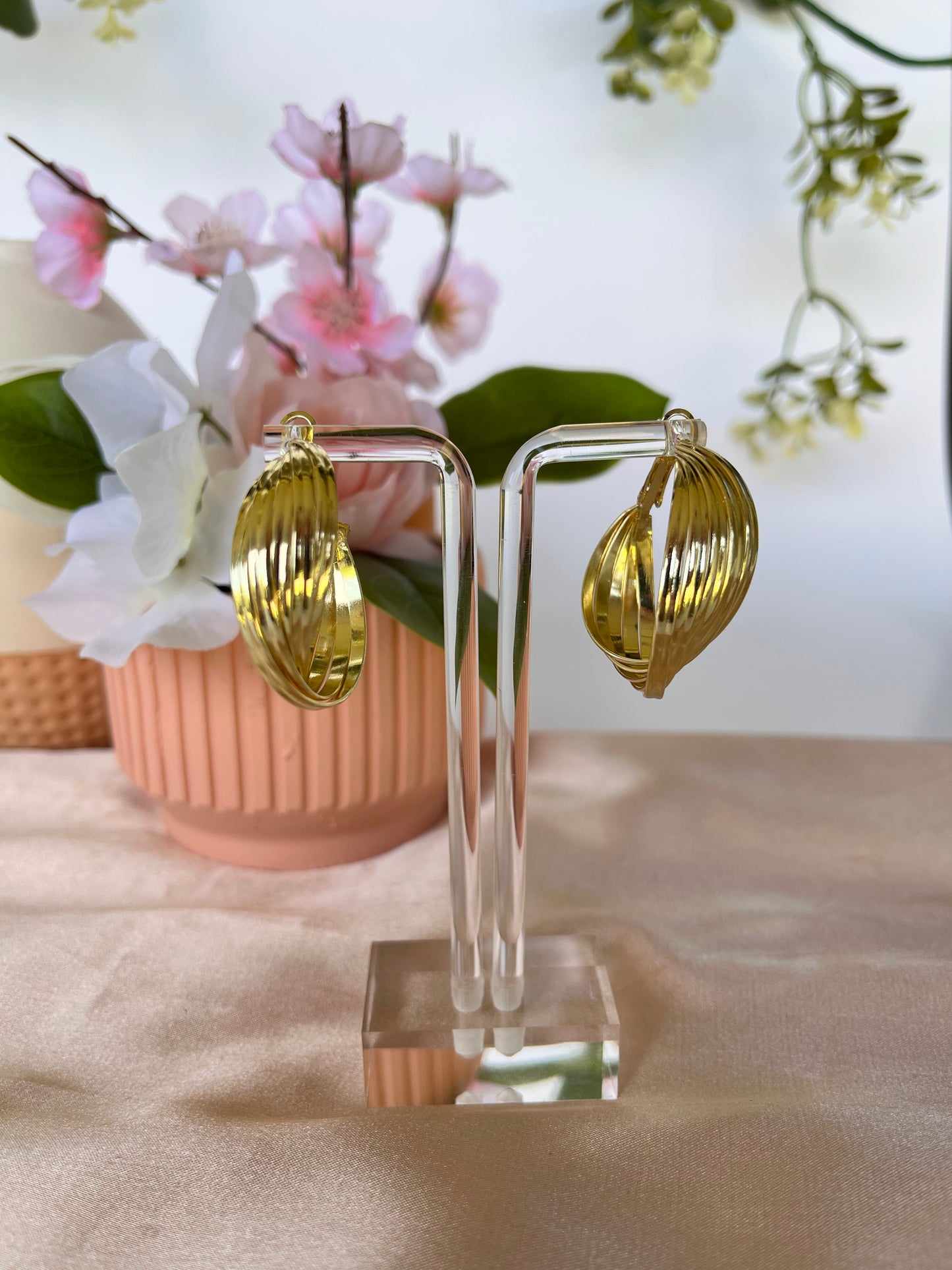 Nadia Earrings - Round Shape - Alloy - Gold