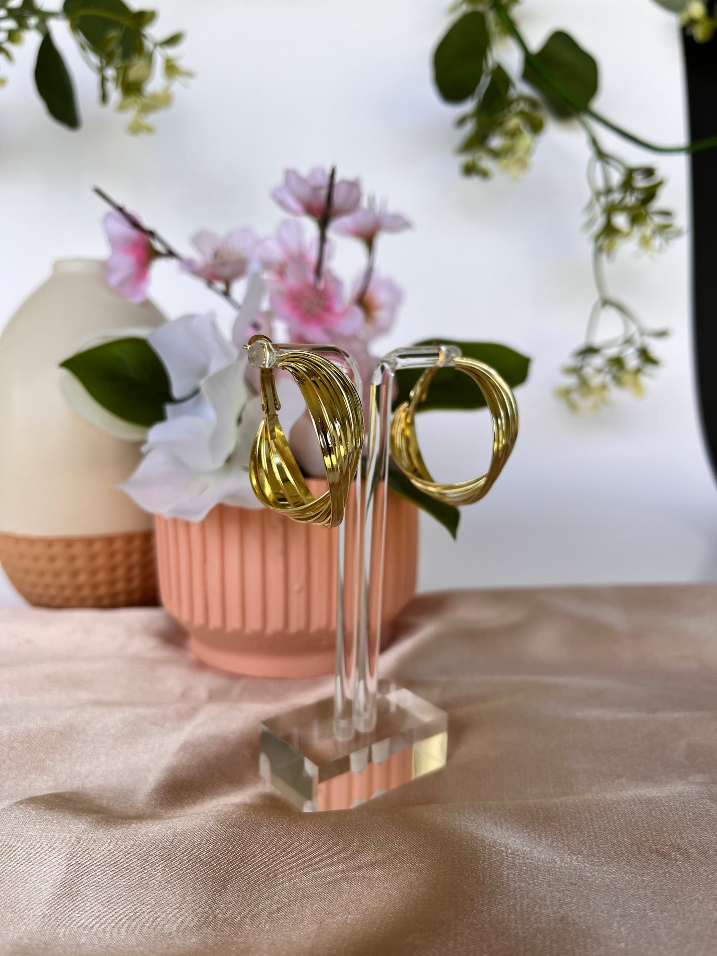Nadia Earrings - Round Shape - Alloy - Gold