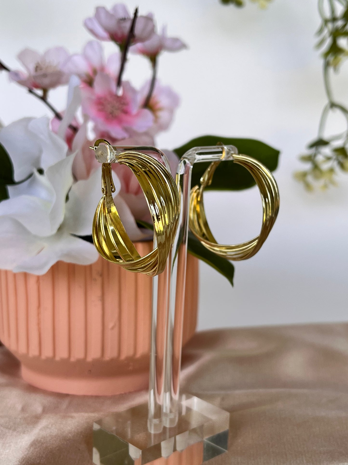 Nadia Earrings - Round Shape - Alloy - Gold