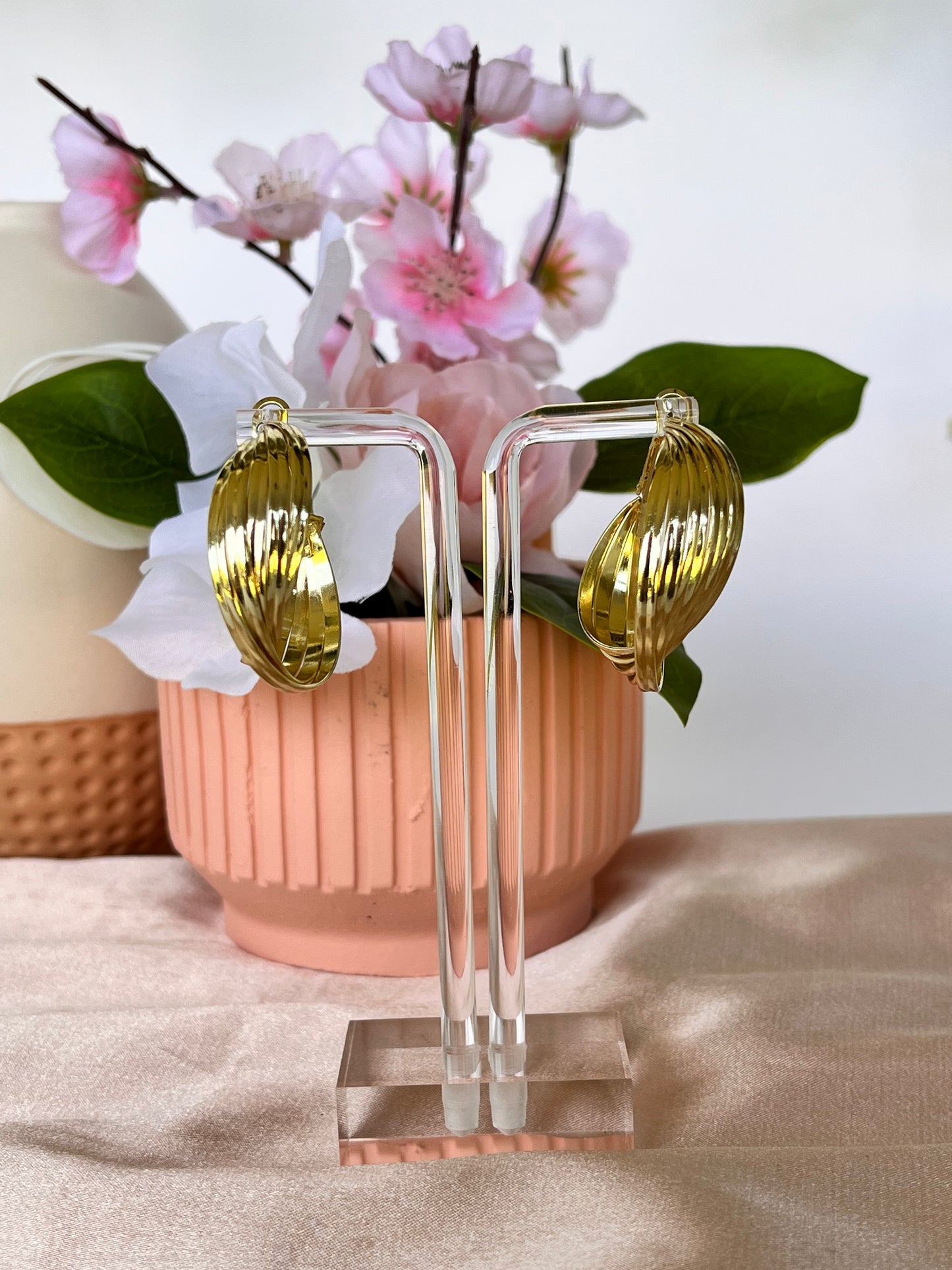 Nadia Earrings - Round Shape - Alloy - Gold