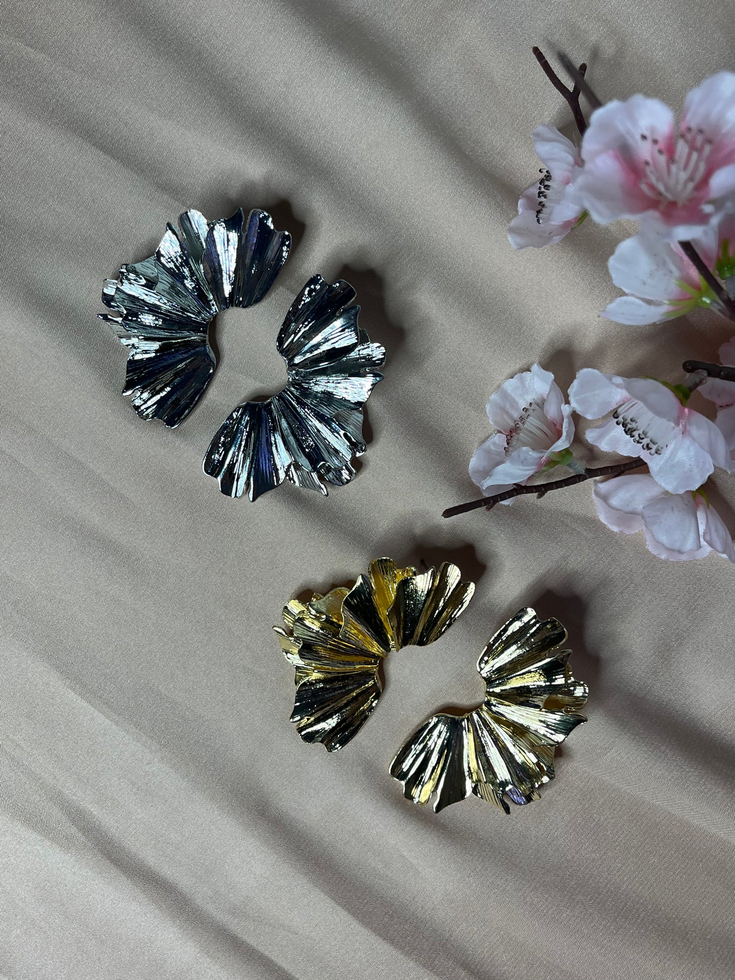 Magnolia Earrings - Alloy - Flower Design - Drop Style - Silver