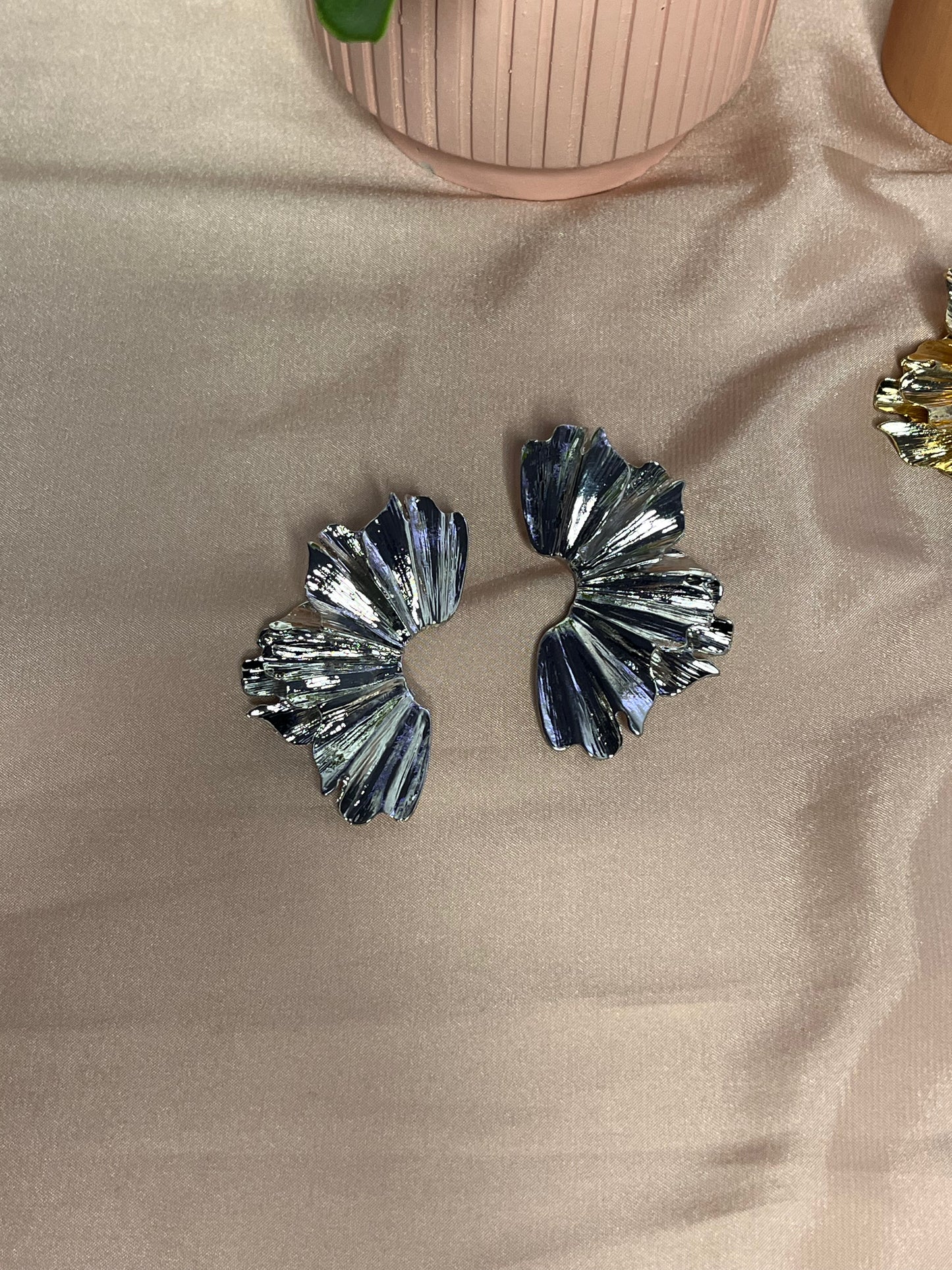 Magnolia Earrings - Alloy - Flower Design - Drop Style - Silver
