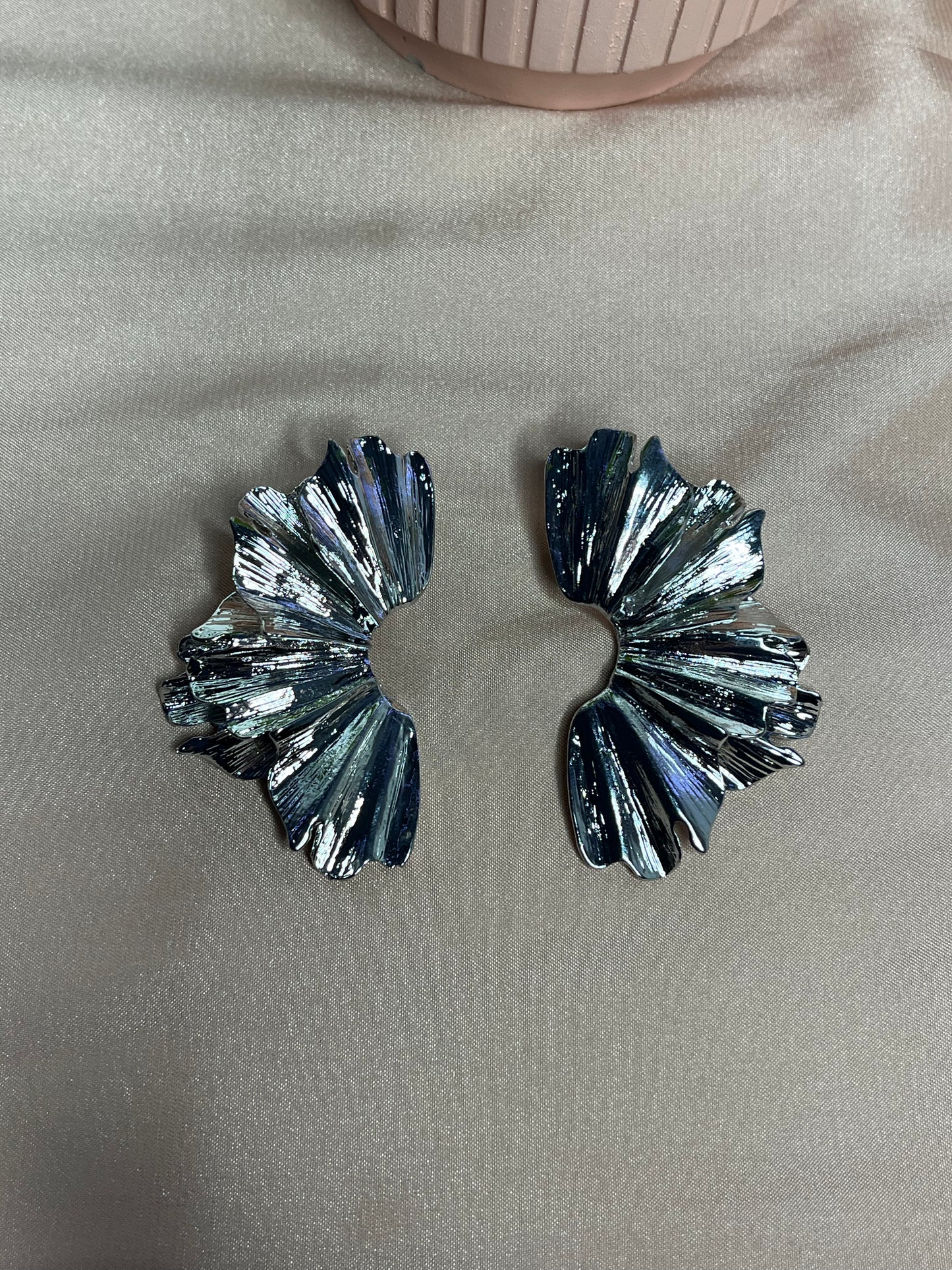 Magnolia Earrings - Alloy - Flower Design - Drop Style - Silver