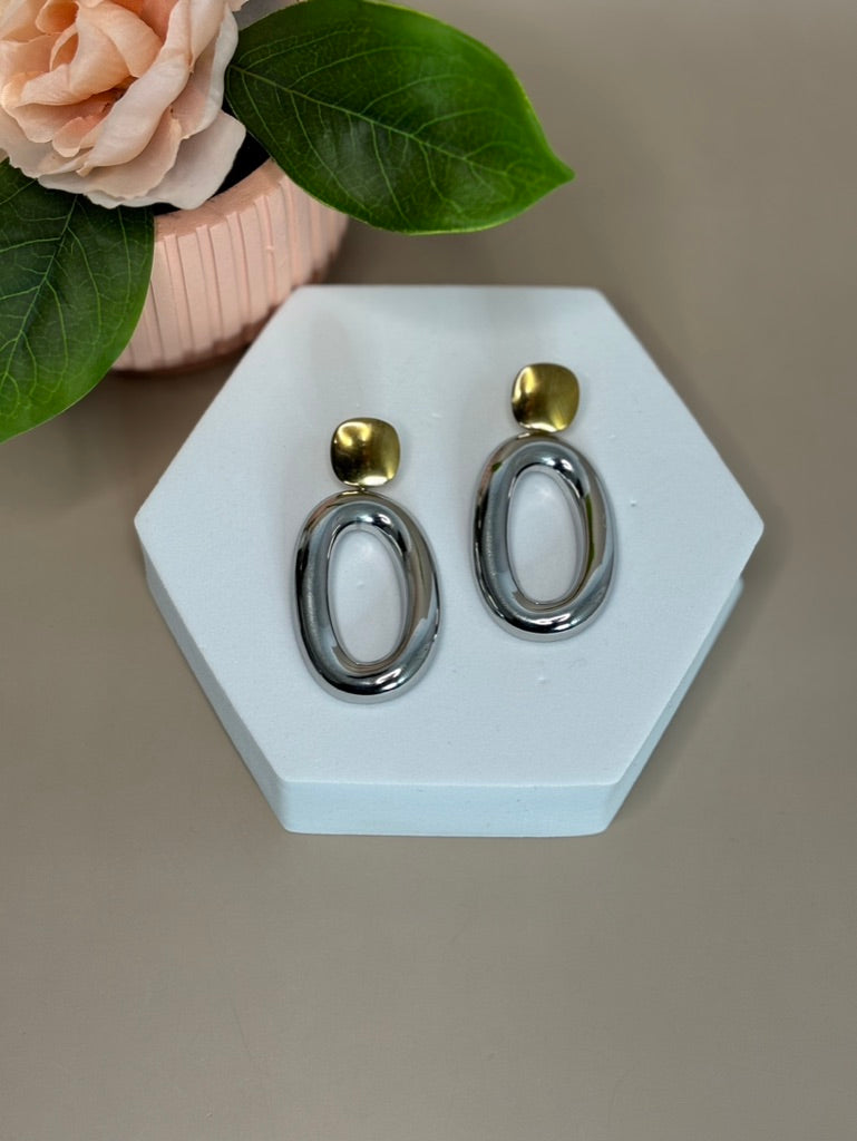 Vintage Oval Earrings - Stainless Steel - Drop Style - Double Tone