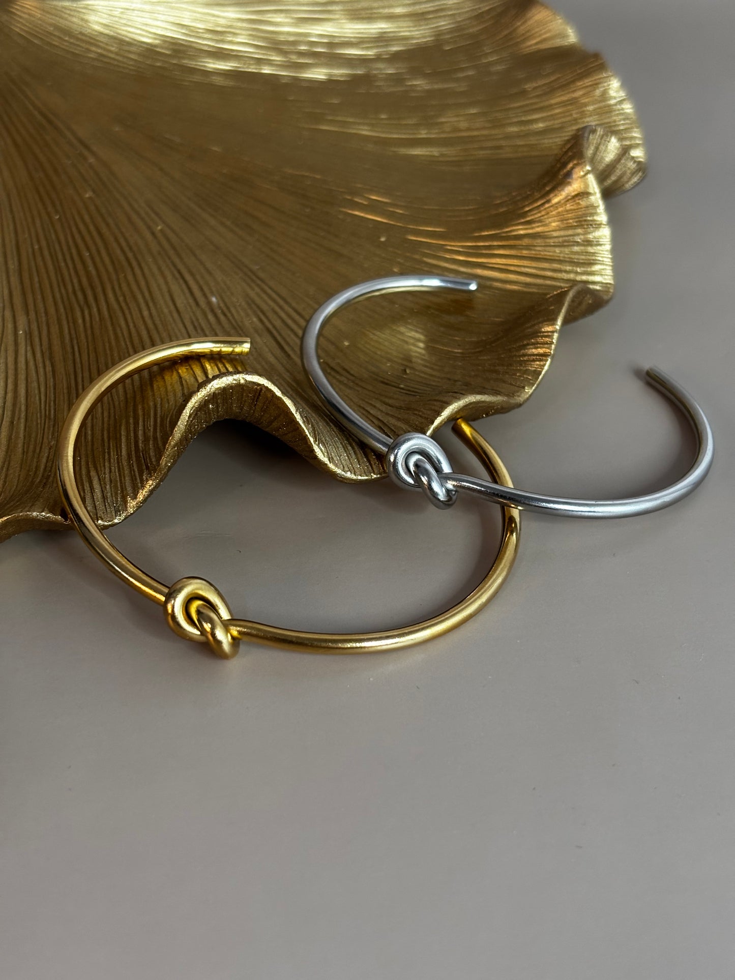 Knotted Bracelet - Adjustable - Titanium Steel - Gold & Silver