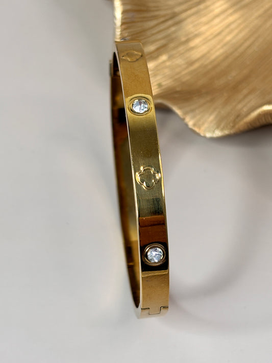 Dainty Luxe Bracelet - Four Leaf Clover - Titanium Steel bangle