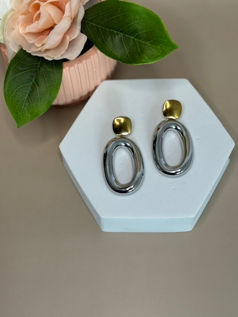 Vintage Oval Earrings - Stainless Steel - Drop Style - Double Tone