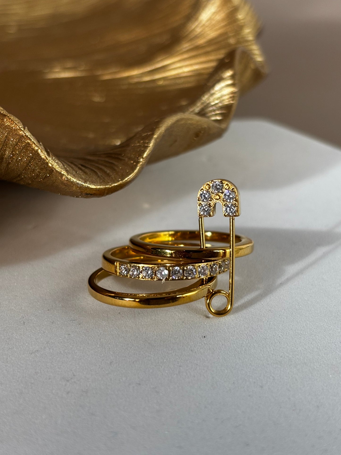 Opulent Ring - Gold - Pin