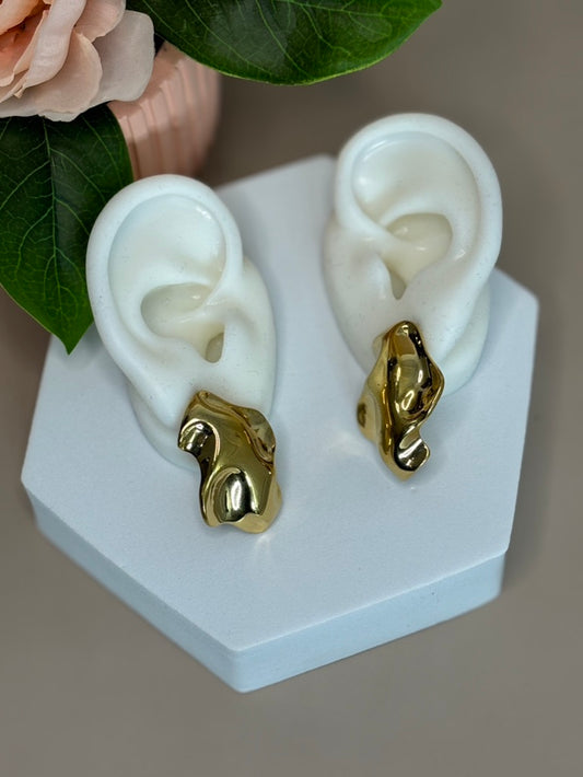 Elegant Edges Earrings - Stainless Steel & 18K Gold Plated - Drop Style - Gold