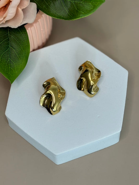 Elegant Edges Earrings - Stainless Steel & 18K Gold Plated - Drop Style - Gold
