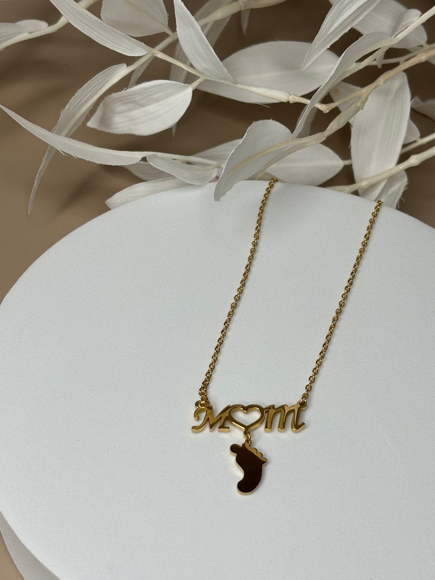 Mami Necklace