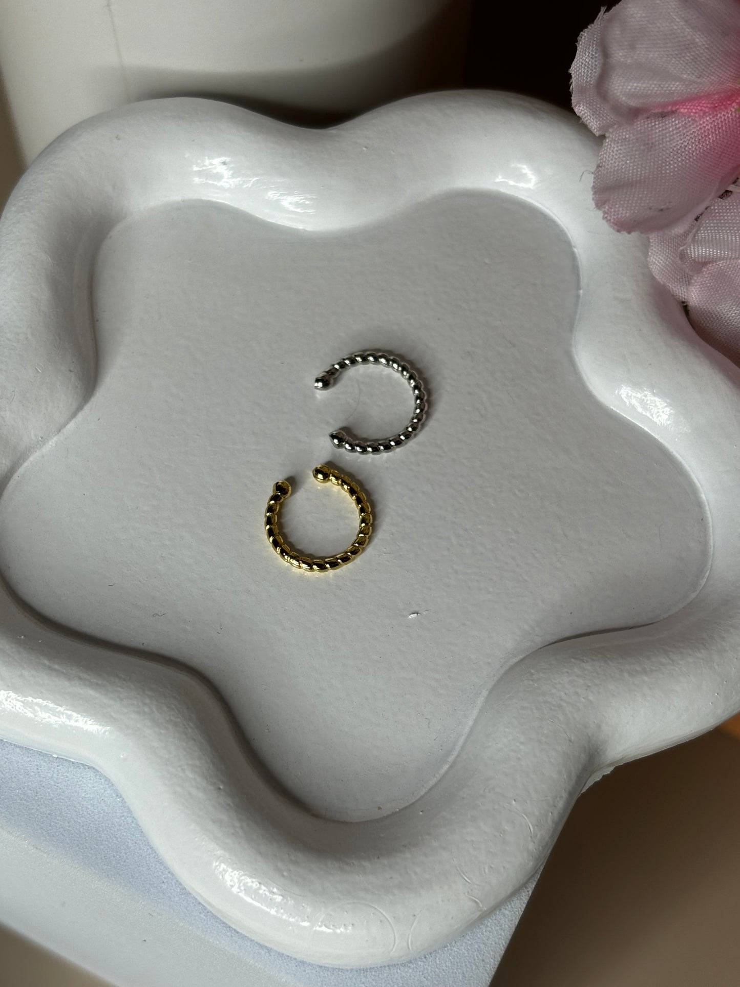 Charming Ear Cuff - Cord Style - Gold or Silver - 1 Piece