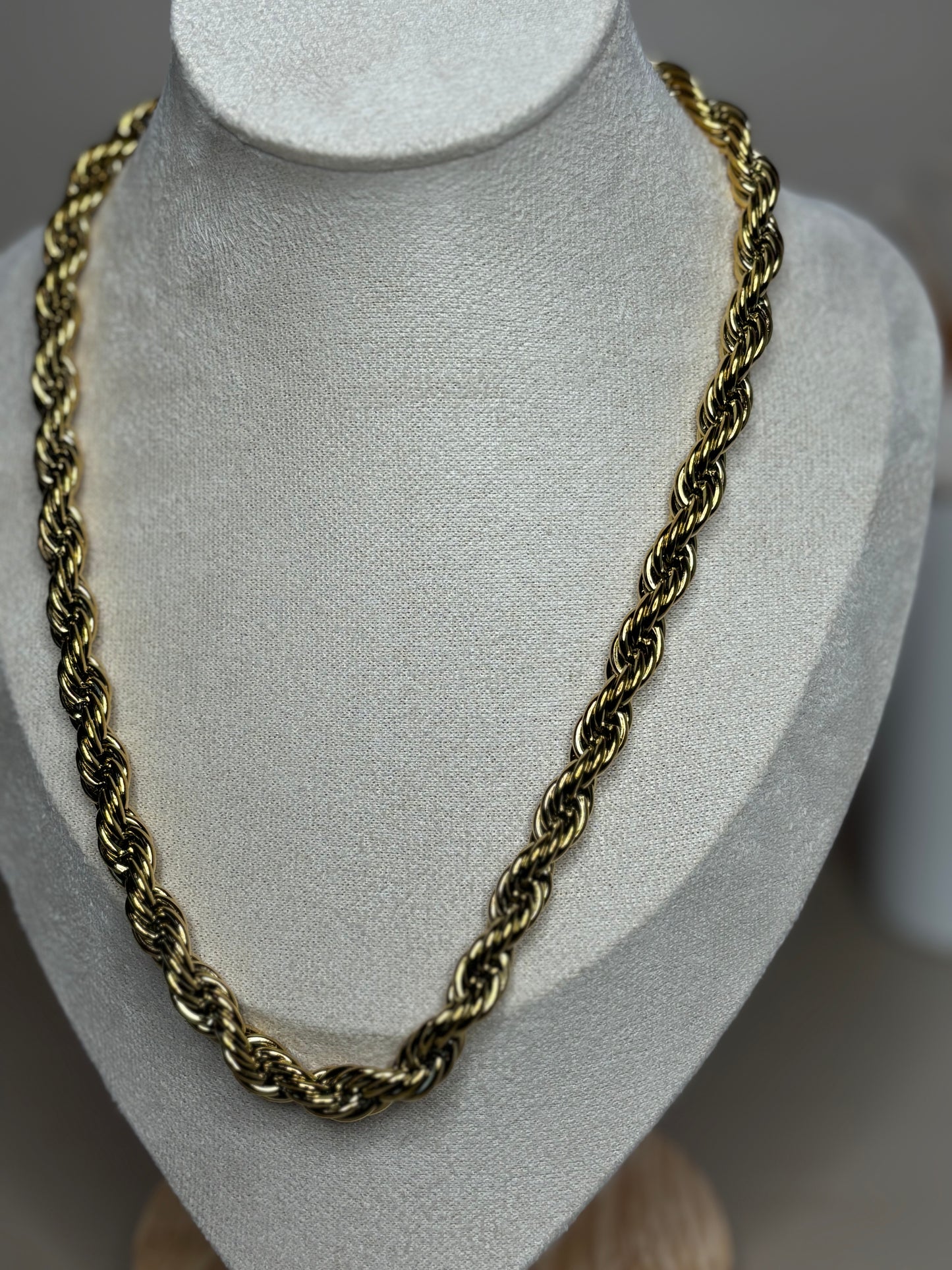 Golden Twist Necklace
