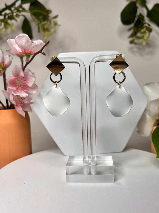Geranio Earrings - Alloy - Drop Style - Gold and White & Gold and Black