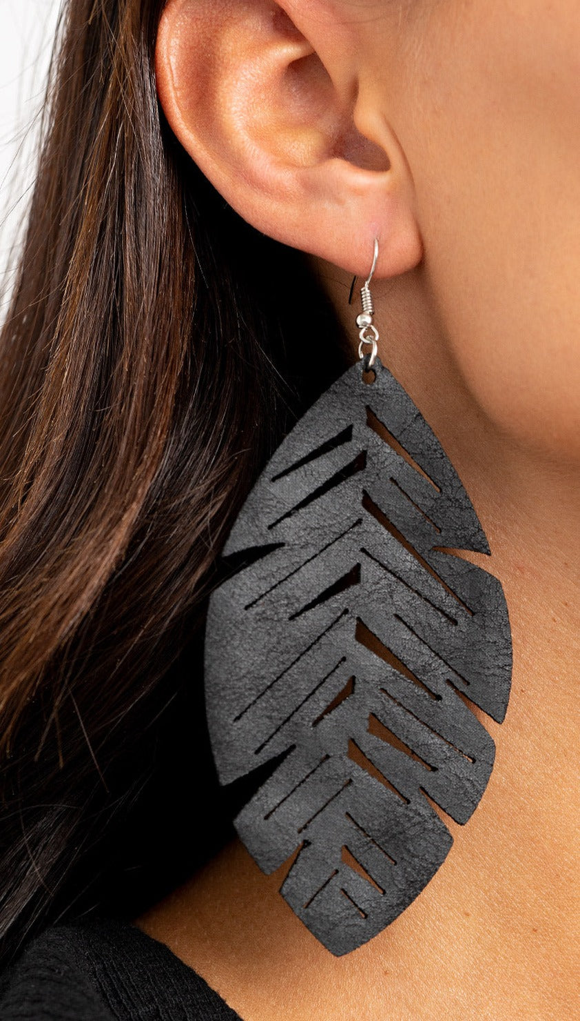 I Want To Fly - Black Earrings